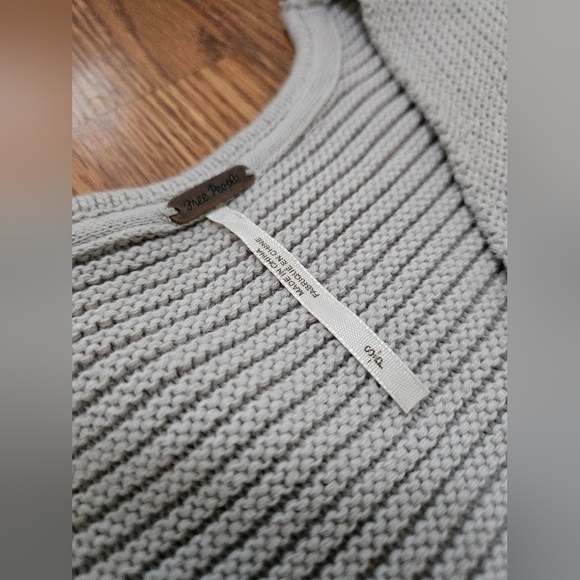 FREE PEOPLE Grey Bell Sleeve Sweater - Picture 2 of 6